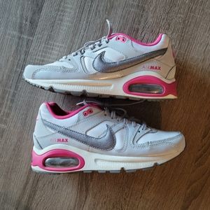 Nike Air Max - Sz. 5 Youth/ Women's 6